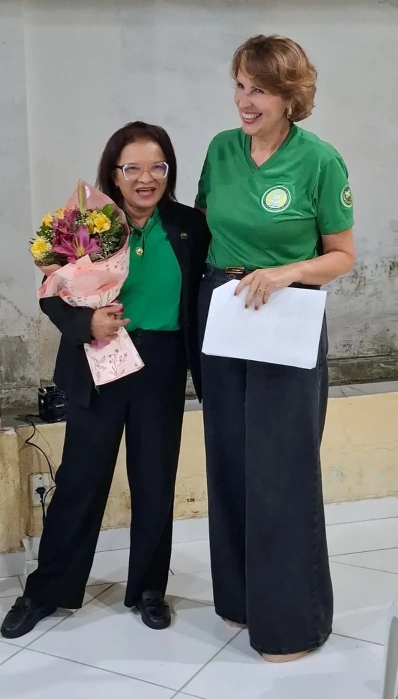 Registro fotográfico: POSSE DA NOVA DIRETORIA DA FRATERNIDADE FEMININA CRUZEIRO DO SUL – TRAMPOLIM DA VITÓRIA, VINCULADA À LOJA MAÇÔNICA TRAMPOLIM DA VITÓRIA Nº 1606, ORIENTE DE NATAL/RN.