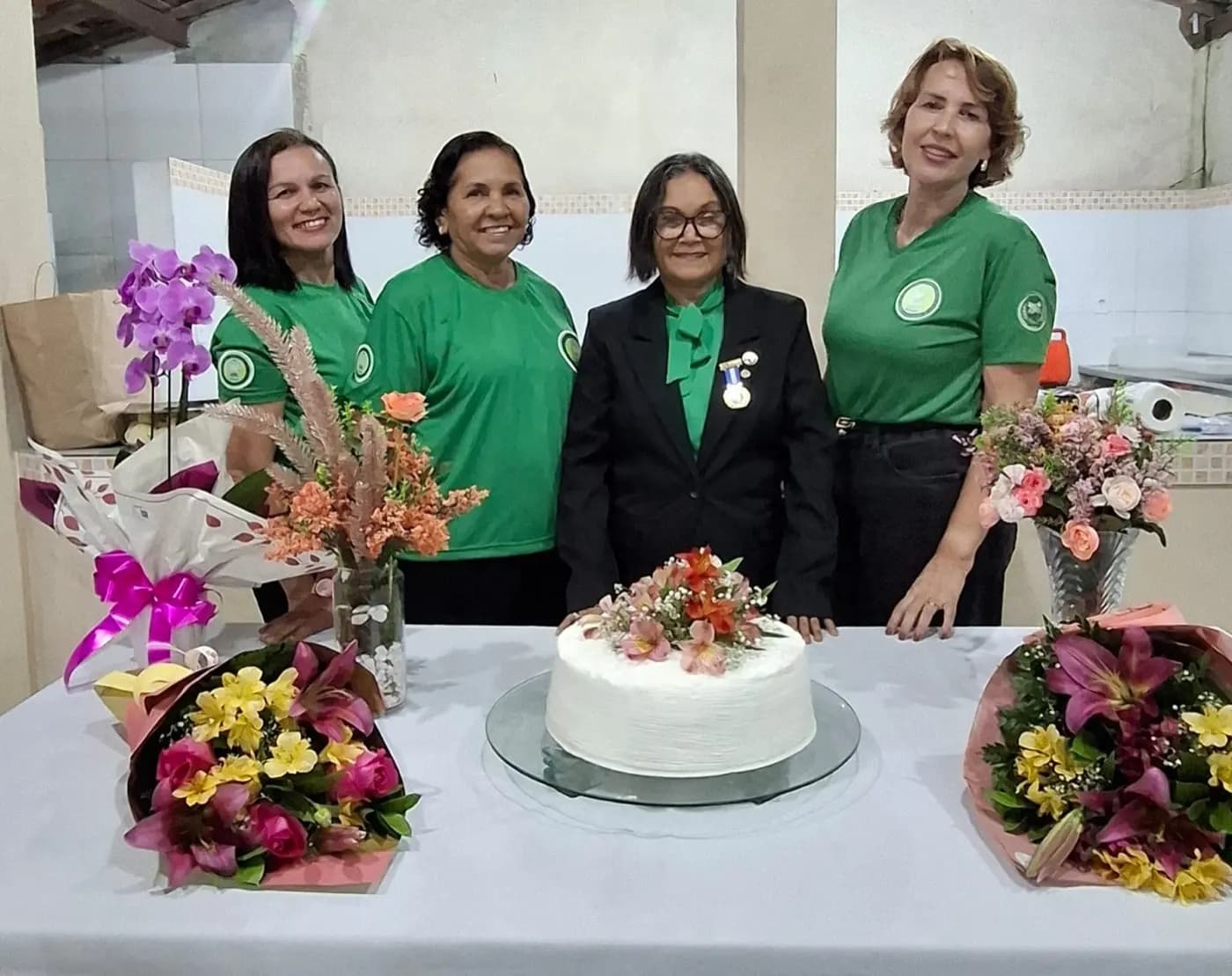 Registro fotográfico: POSSE DA NOVA DIRETORIA DA FRATERNIDADE FEMININA CRUZEIRO DO SUL – TRAMPOLIM DA VITÓRIA, VINCULADA À LOJA MAÇÔNICA TRAMPOLIM DA VITÓRIA Nº 1606, ORIENTE DE NATAL/RN.