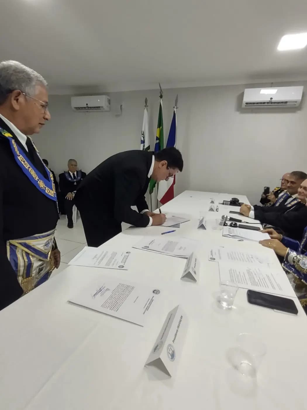 Registro fotográfico: ATO ADMINISTRATIVO DE POSSE DA DIRETORA EXECUTIVA DA APJ/GOB-RN, DE SECRETÁRIOS DO GOB-RN E DE JUÍZES DOS TRIBUNAIS MAÇÔNICOS DO GOB-RN.