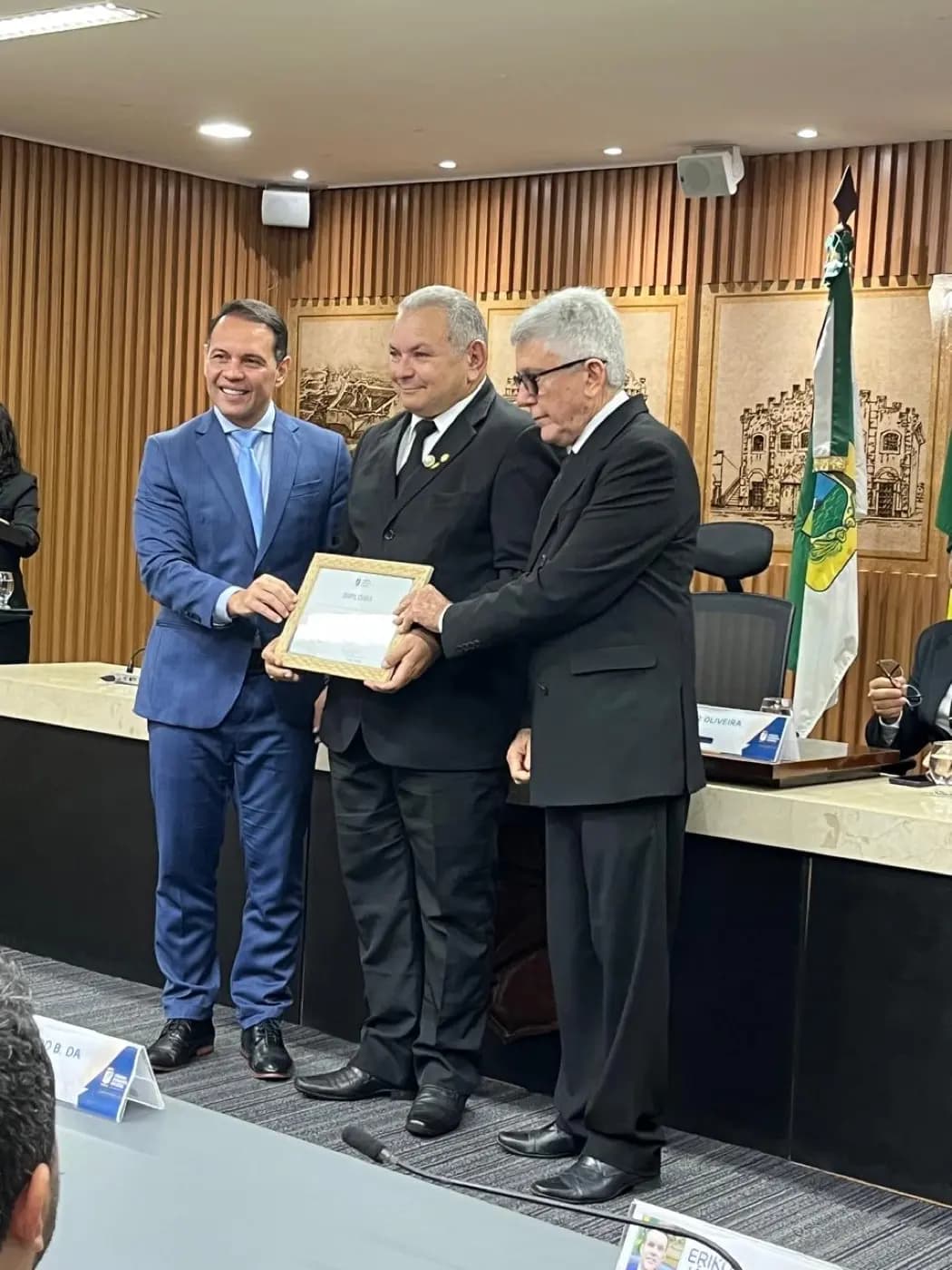 Registro fotográfico: SESSÃO SOLENE EM HOMENAGEM AO DIA DO MAÇOM 2025 – CÂMARA MUNICIPAL DE NATAL/RN.