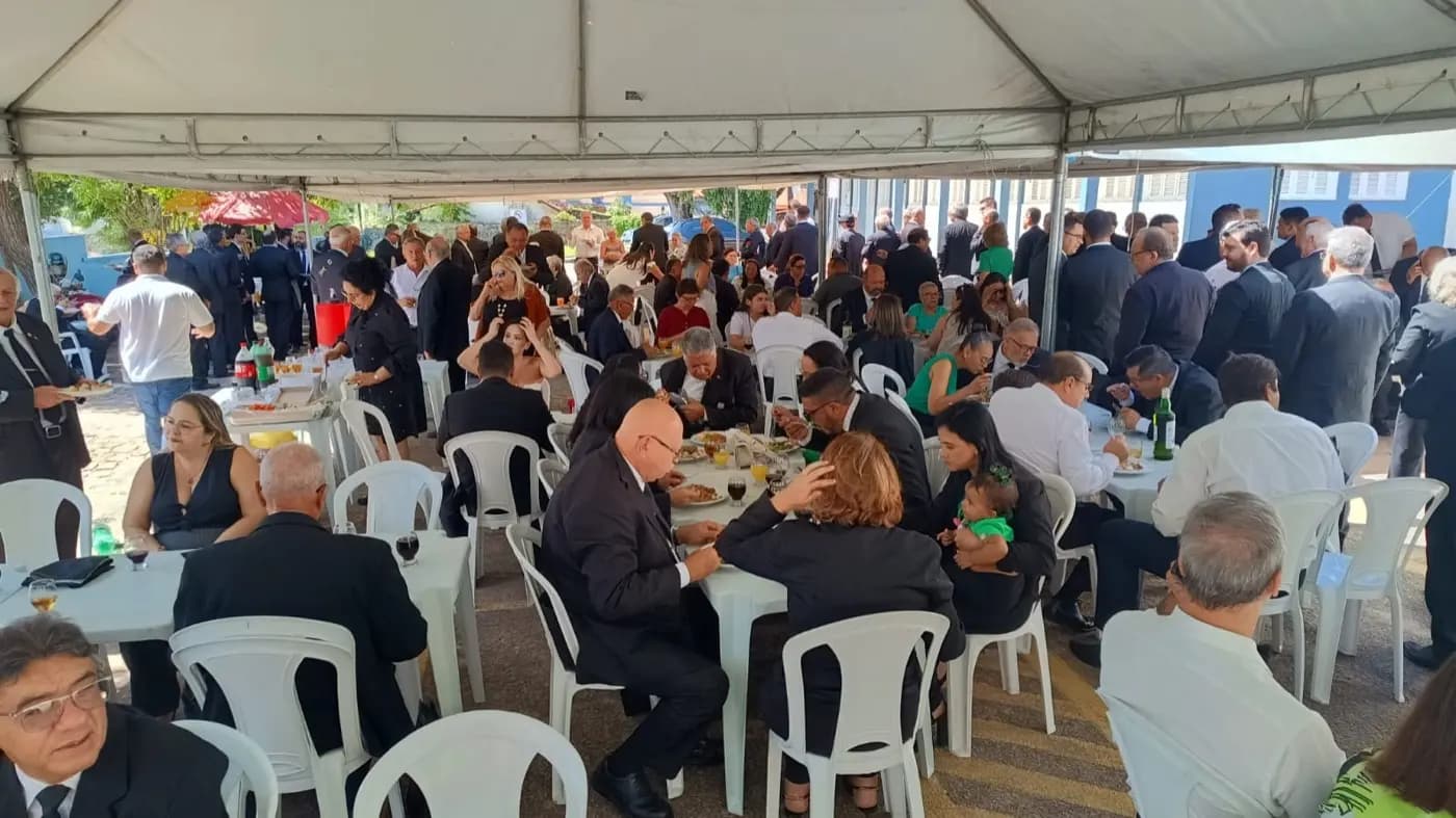 Registro fotográfico: SESSÃO MAGNA PÚBLICA ALUSIVA AO DIA DO MAÇOM/2025, REALIZADA EM CONJUNTO PELAS TRÊS POTÊNCIAS MAÇÔNICAS REGULARES DO RIO GRANDE DO NORTE (GOB-RN,GLERN E GORN).