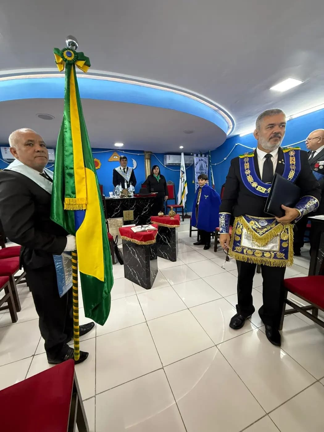 Registro fotográfico: SESSÃO MAGNA PÚBLICA ALUSIVA AO 119º ANO DE FUNDAÇÃO DA LOJA MAÇÔNICA EVOLUÇÃO SEGUNDA Nº 852, ORIENTE DE NATAL/RN.