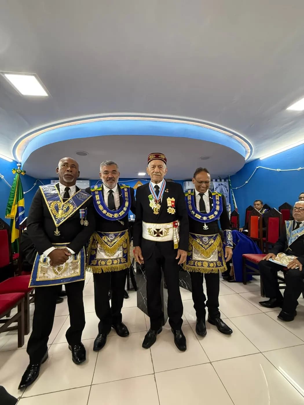 Registro fotográfico: SESSÃO MAGNA PÚBLICA ALUSIVA AO 119º ANO DE FUNDAÇÃO DA LOJA MAÇÔNICA EVOLUÇÃO SEGUNDA Nº 852, ORIENTE DE NATAL/RN.