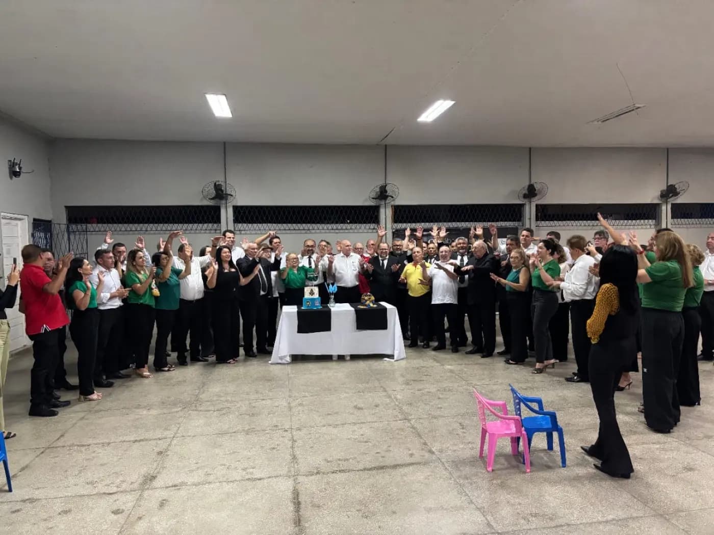 Registro fotográfico: SESSÃO ORDINÁRIA NO GRAU DE APRENDIZ MAÇOM, REALIZADA PELA LOJA MAÇÔNICA JERÔNIMO ROSADO, nº 1994, ORIENTE DE MOSSORÓ/RN.