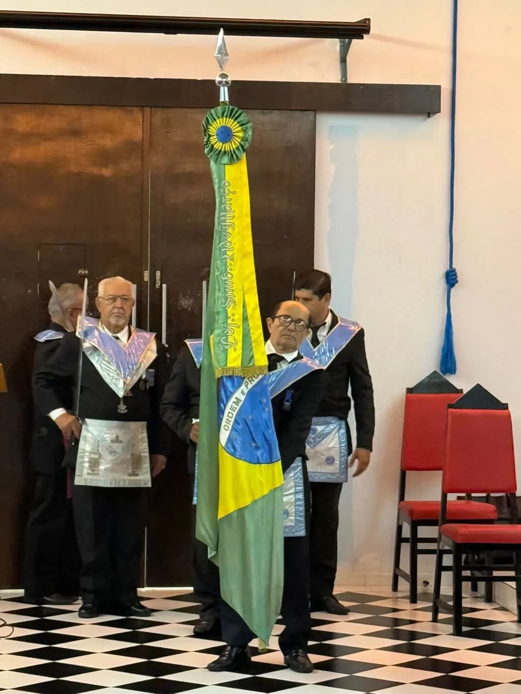 Registro fotográfico: SESSÃO MAGNA PÚBLICA EM CONJUNTO, EM HOMENAGEM À PROCLAMAÇÃO DA INDEPENDÊNCIA DO BRASIL, REALIZADA PELAS LOJAS MAÇÔNICAS JOÃO CECÍLIO DA COSTA N° 2.116, ORIENTE DE NATAL-RN, E SENADOR JOÃO CÂMARA Nº 3268, ORIENTE DE JOÃO CÂMARA-RN.