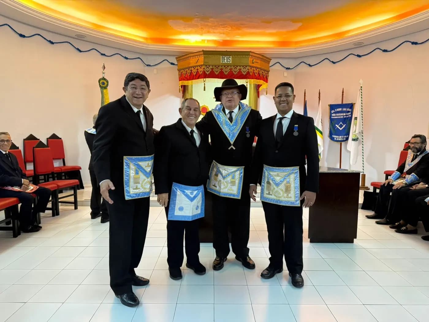 Registro fotográfico: SESSÃO MAGNA PÚBLICA EM CONJUNTO, EM HOMENAGEM À PROCLAMAÇÃO DA INDEPENDÊNCIA DO BRASIL, REALIZADA PELAS LOJAS MAÇÔNICAS JOÃO CECÍLIO DA COSTA N° 2.116, ORIENTE DE NATAL-RN, E SENADOR JOÃO CÂMARA Nº 3268, ORIENTE DE JOÃO CÂMARA-RN.