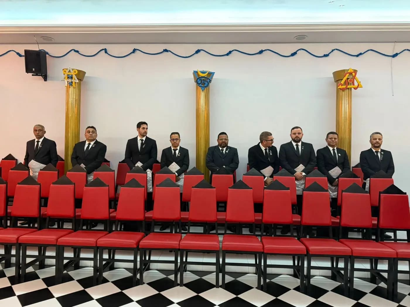 Registro fotográfico: SESSÃO MAGNA PÚBLICA EM CONJUNTO, EM HOMENAGEM À PROCLAMAÇÃO DA INDEPENDÊNCIA DO BRASIL, REALIZADA PELAS LOJAS MAÇÔNICAS JOÃO CECÍLIO DA COSTA N° 2.116, ORIENTE DE NATAL-RN, E SENADOR JOÃO CÂMARA Nº 3268, ORIENTE DE JOÃO CÂMARA-RN.