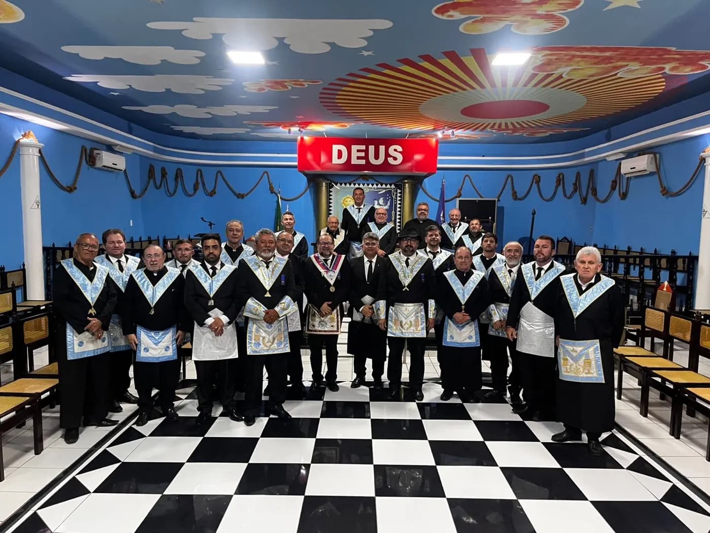 Registro fotográfico: SESSÃO ORDINÁRIA NO GRAU DE APRENDIZ MAÇOM, REALIZADA PELA LOJA MAÇÔNICA JERÔNIMO ROSADO, nº 1994, ORIENTE DE MOSSORÓ/RN.