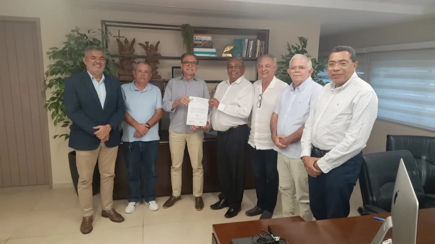 Registro fotográfico: REUNIÃO PREPARATIVA PARA A COMEMORAÇÃO DO ANIVERSÁRIO DE 190 ANOS DE FUNDAÇÃO DA LOJA MAÇÔNICA 21 DE MARÇO Nº 152, ORIENTE DE NATAL-RN.