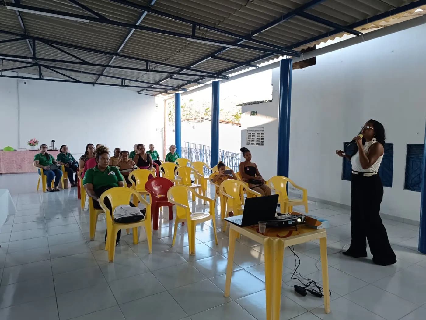Registro fotográfico: SESSÃO ORDINÁRIA NO GRAU DE APRENDIZ MAÇOM REALIZADA PELA LOJA MAÇÔNICA PEDRO ALVES PINHEIRO Nº 3918, ORIENTE DE EXTREMOZ/RN.