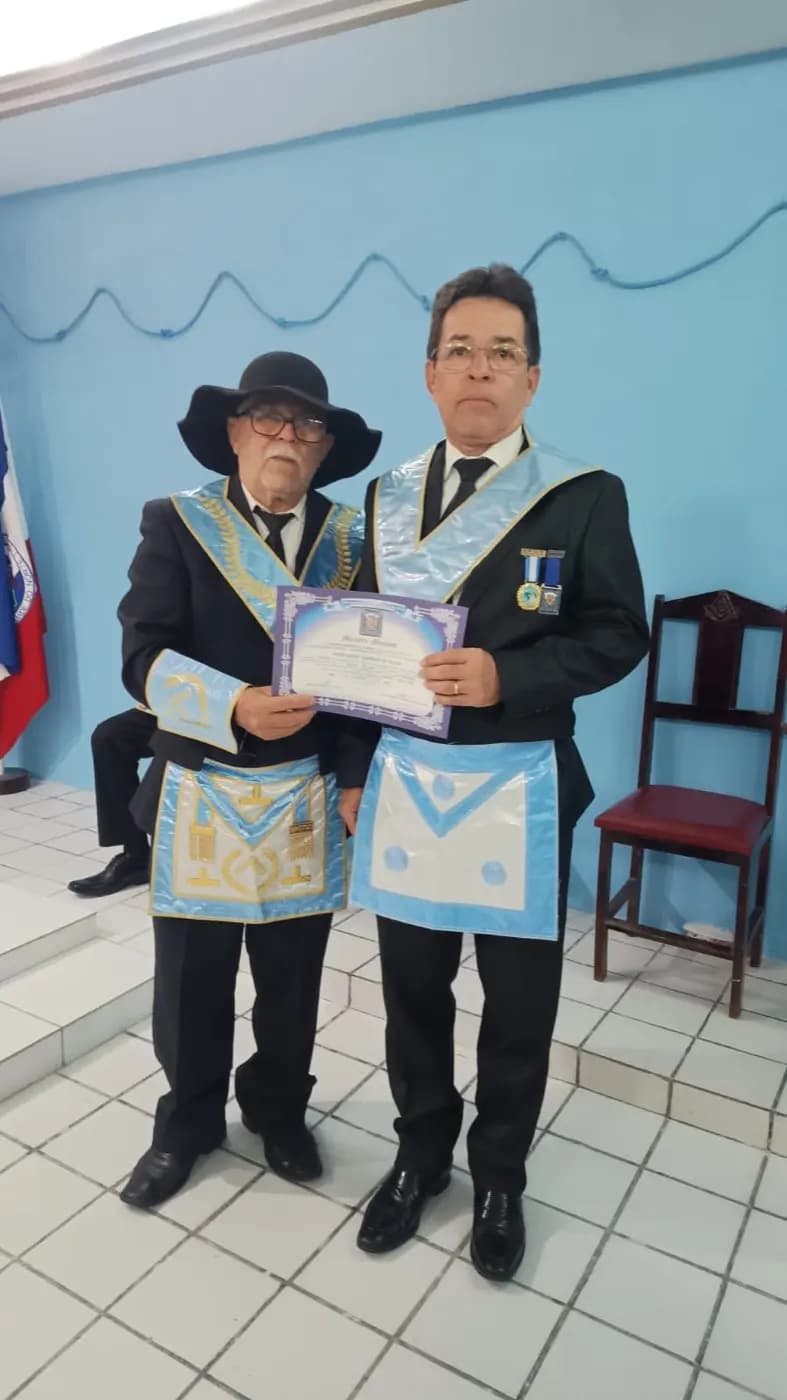Registro fotográfico: SESSÃO MAGNA PÚBLICA ALUSIVA AO 61º ANO DE FUNDAÇÃO DA LOJA MAÇÔNICA TRAMPOLIM DA VITÓRIA Nº 1606, ORIENTE DE NATAL/RN.