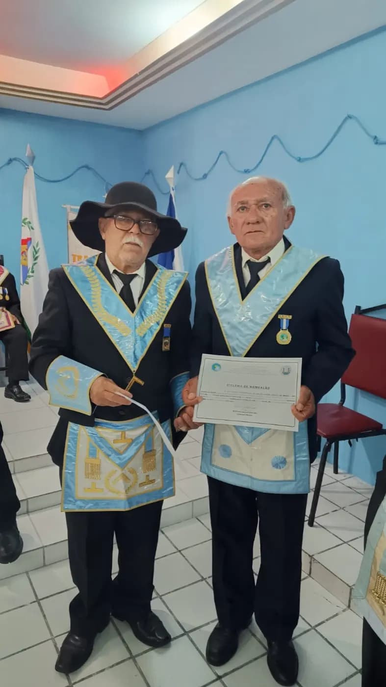Registro fotográfico: SESSÃO MAGNA PÚBLICA ALUSIVA AO 61º ANO DE FUNDAÇÃO DA LOJA MAÇÔNICA TRAMPOLIM DA VITÓRIA Nº 1606, ORIENTE DE NATAL/RN.