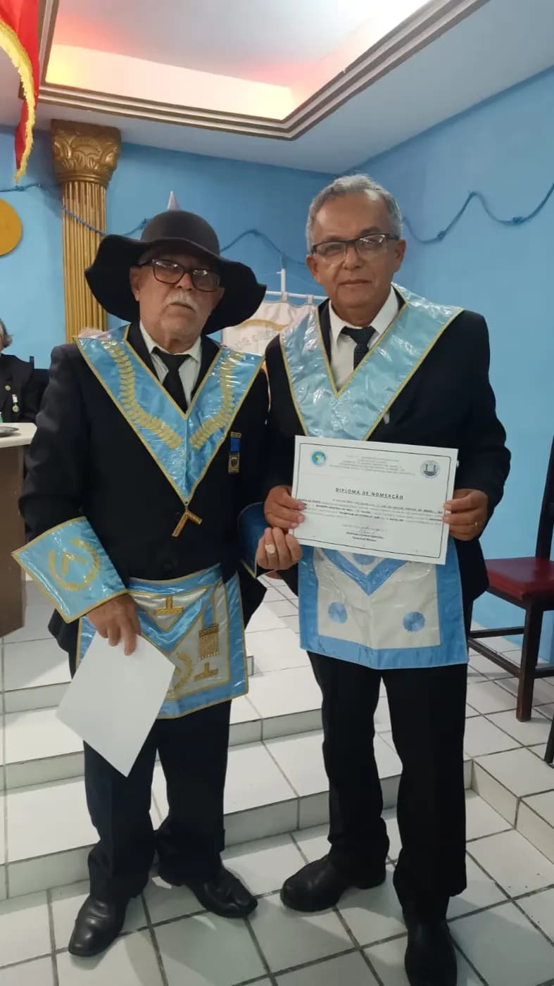 Registro fotográfico: SESSÃO MAGNA PÚBLICA ALUSIVA AO 61º ANO DE FUNDAÇÃO DA LOJA MAÇÔNICA TRAMPOLIM DA VITÓRIA Nº 1606, ORIENTE DE NATAL/RN.