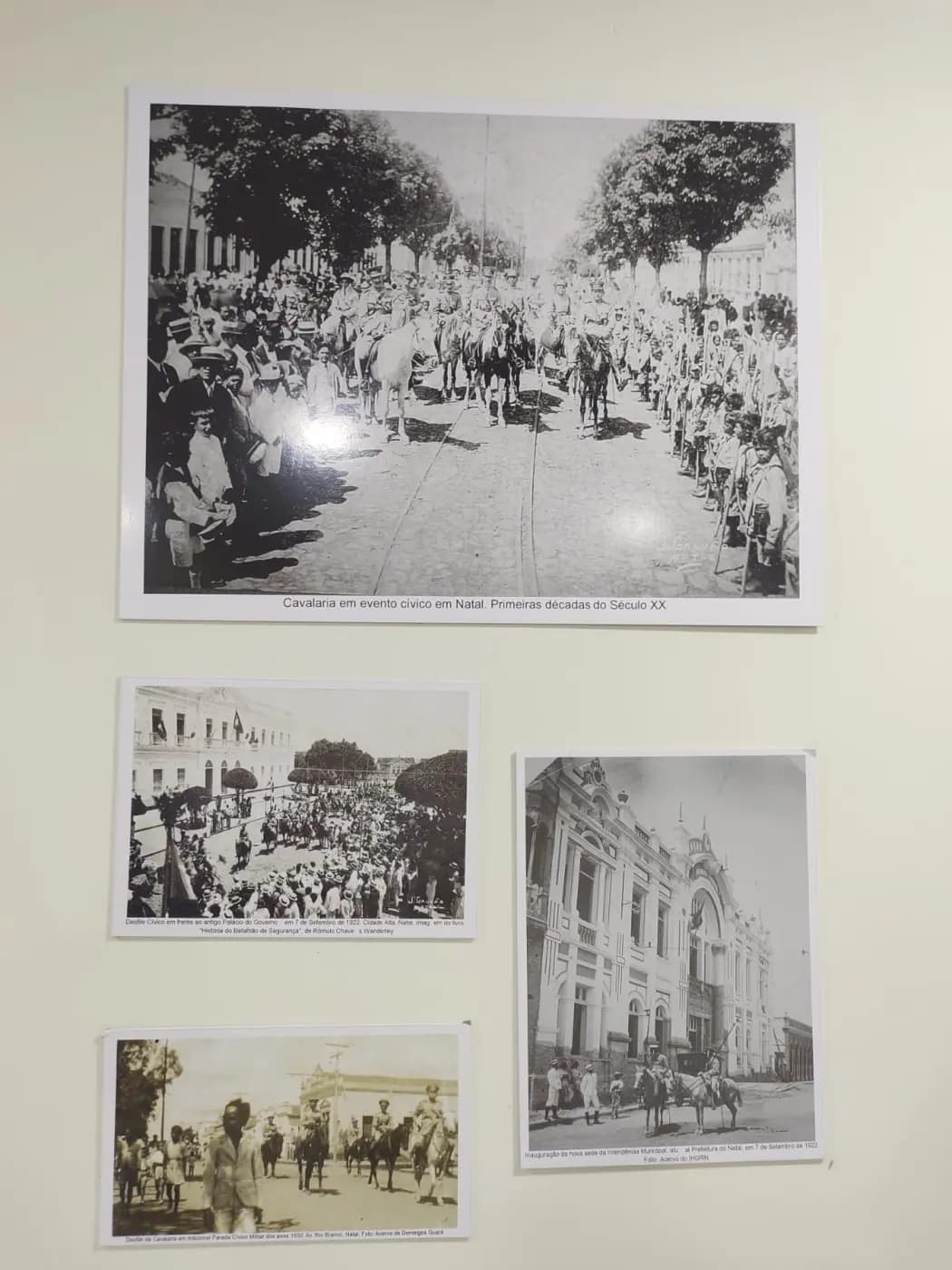 Registro fotográfico: VISITA DO NÚCLEO ALFA UNIÃO NATALENSE N°42, DA AÇÃO PARAMAÇÔNICA JUVENIL DO GRANDE ORIENTE DO BRASIL (APJ/GOB), AO REGIMENTO DE POLÍCIA MONTADA DA POLÍCIA MILITAR DO RIO GRANDE DO NORTE – PMRN.