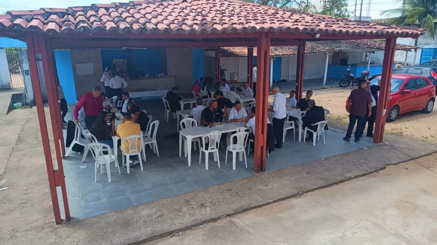 Registro fotográfico: SESSÃO MAGNA DE INICIAÇÃO NO RITO SCHRÖDER, REALIZADA PELA LOJA MAÇÔNICA UNIVERSITÁRIA ESTRELA NATALENSE Nº 4.122, ORIENTE DE PARNAMIRIM/RN.