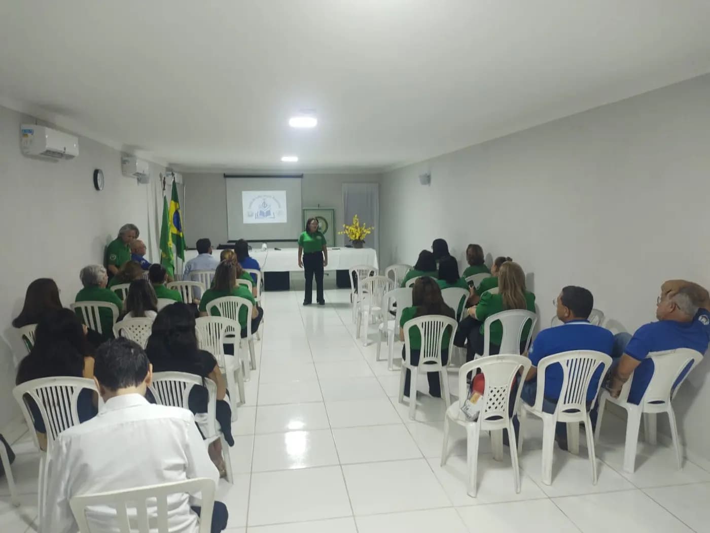 Registro fotográfico: CURSO BÁSICO DE ORATÓRIA.
