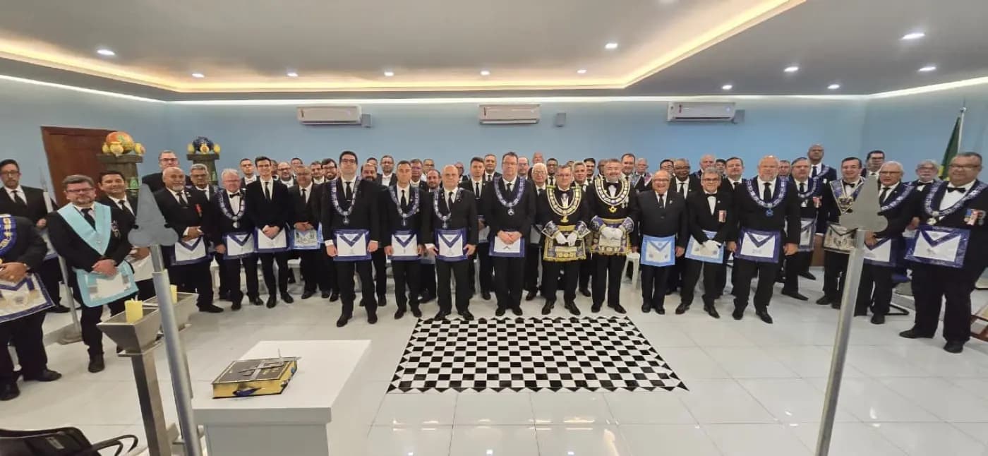 Registro fotográfico: REPRESENTAÇÃO DO GOB-RN NA SESSÃO MAGNA DE INSTALAÇÃO E POSSE DE VENERÁVEL MESTRE DA LOJA MAÇÔNICA CAVALEIROS DE YORK N° 31- GLERN.