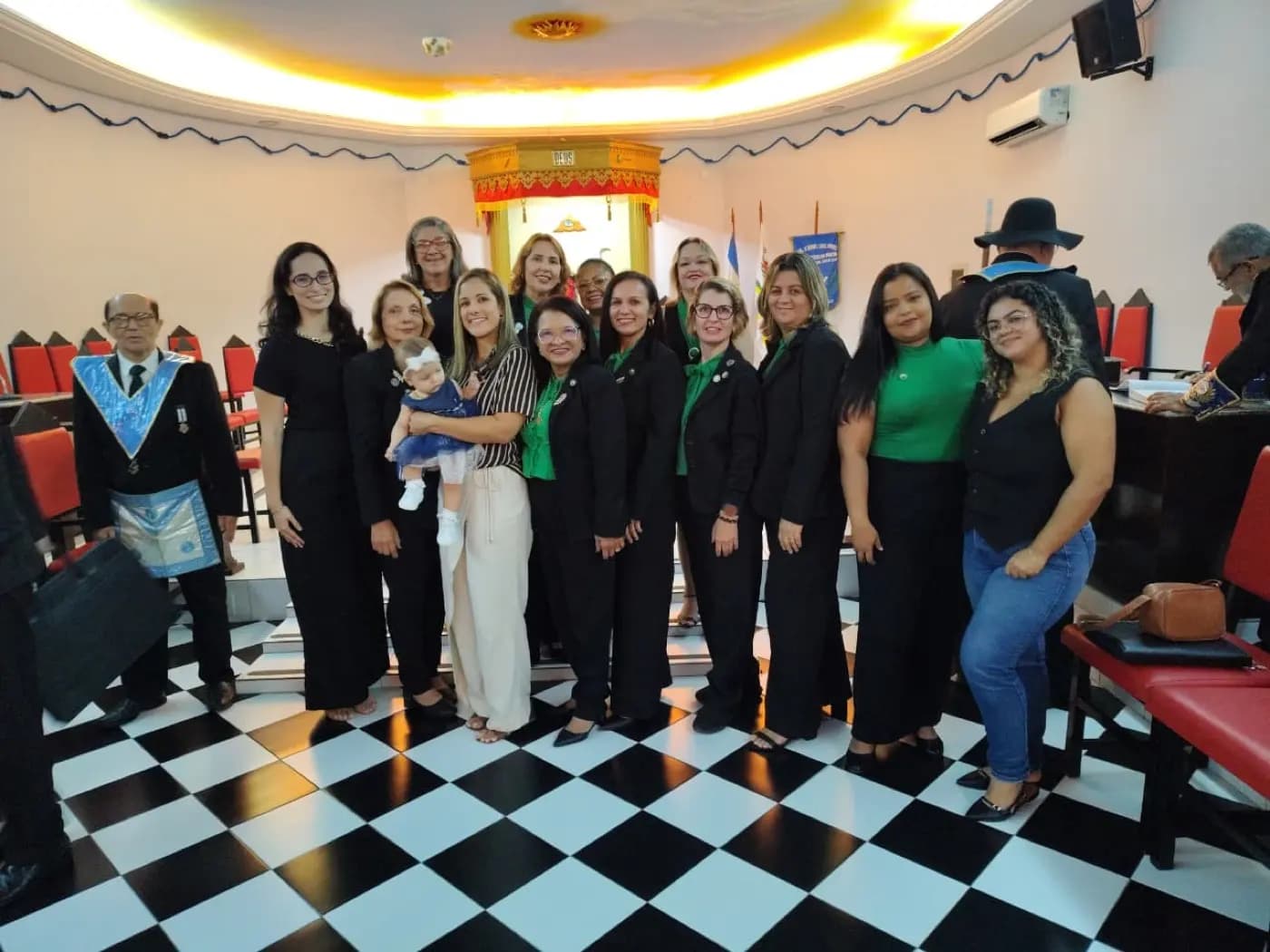 Registro fotográfico: LOJA MAÇÔNICA JOÃO CECÍLIO DA COSTA N° 2.116, ORIENTE DE NATAL-RN – SESSÃO MAGNA PÚBLICA EM HOMENAGEM À CRIAÇÃO DO CENTRO DE ESTUDOS MAÇÔNICOS.