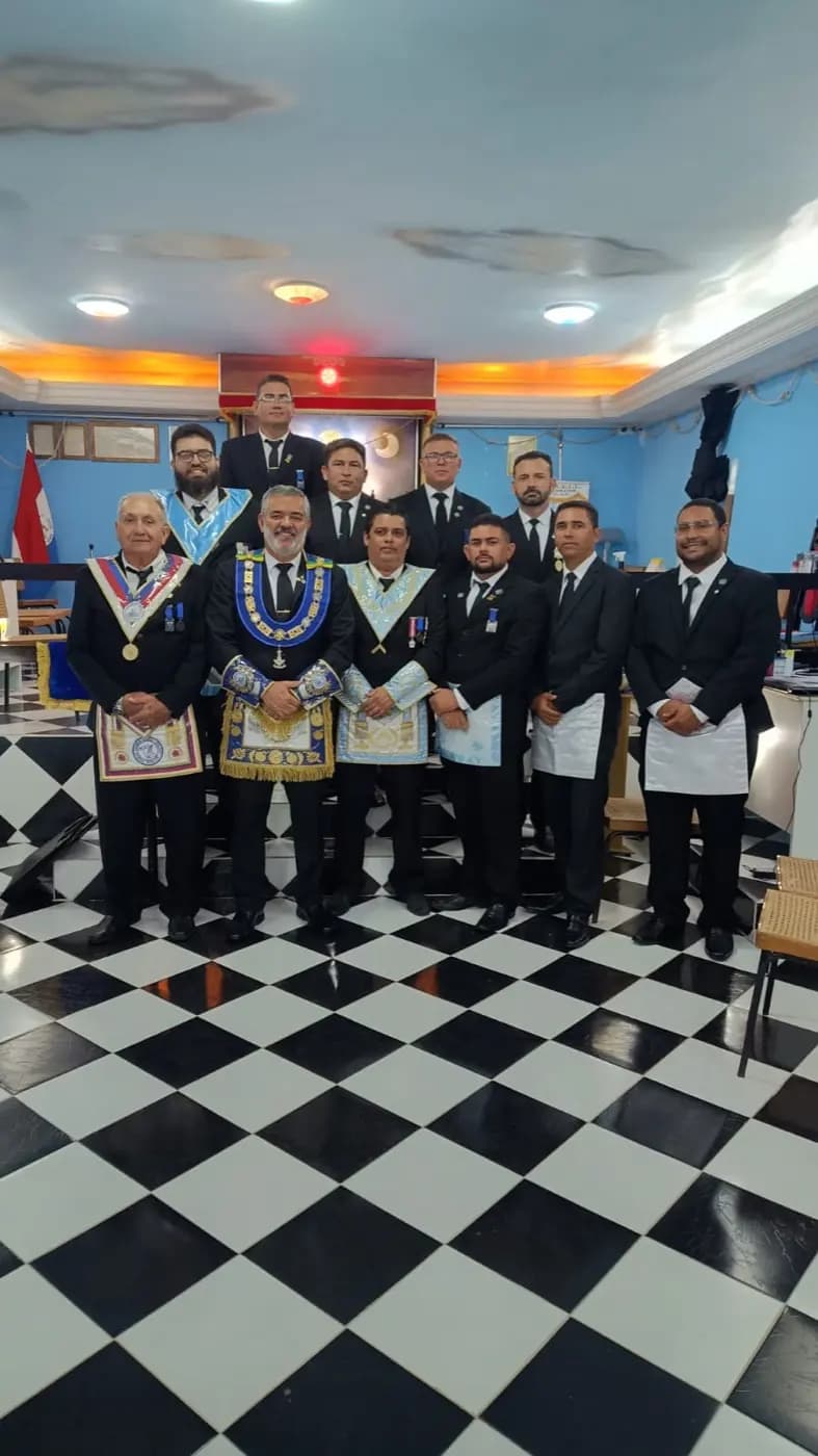 Registro fotográfico: SESSÃO MAGNA PÚBLICA ALUSIVA AO 40º ANO DE FUNDAÇÃO DA LOJA MAÇÔNICA MANOEL REGINALDO DA ROCHA N° 2.439, ORIENTE DE PAU DOS FERROS-RN