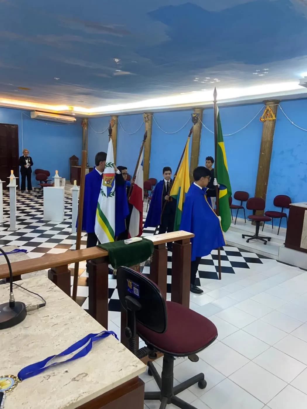 Registro fotográfico: SESSÃO DE POSSE DA NOVA DIRETORIA DO NÚCLEO ALFA UNIÃO NATALENSE N°42, DA AÇÃO PARAMAÇÔNICA JUVENIL DO GRANDE ORIENTE DO BRASIL.
