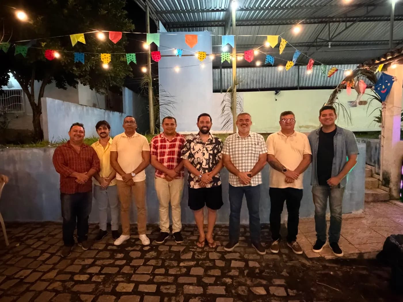 Registro fotográfico: PARTICIPAÇÃO DO GRÃO-MESTRE DO GOB/RN NO “ARRAIÁ DO SEU LUIZ”, REALIZADO PELA LOJA MAÇÔNICA LUIZ GONZAGA DO NASCIMENTO Nº 4.567, ORIENTE DE PARNAMIRIM/RN.