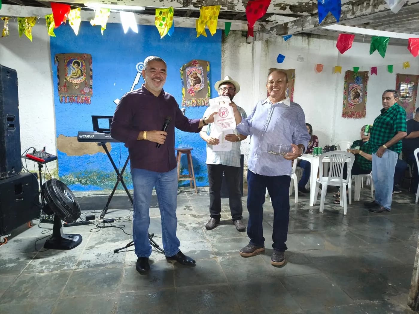 Registro fotográfico: PARTICIPAÇÃO DO GRÃO-MESTRE DO GOB-RN NO “XXVI ARRAIÁ DA PEDRA BRUTA”, REALIZADO PELA LOJA MAÇÔNICA UNIÃO NATALENSE Nº 2.414, ORIENTE DE PARNAMIRIM/RN.