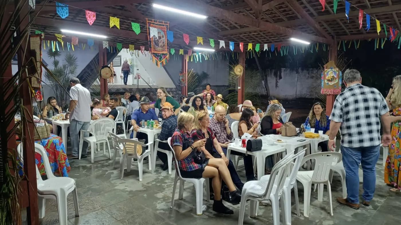 Registro fotográfico: PARTICIPAÇÃO DO GRÃO-MESTRE DO GOB-RN NO “XXVI ARRAIÁ DA PEDRA BRUTA”, REALIZADO PELA LOJA MAÇÔNICA UNIÃO NATALENSE Nº 2.414, ORIENTE DE PARNAMIRIM/RN.